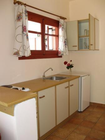 Hotel Heleni Apartments Epidaurus Quarto foto